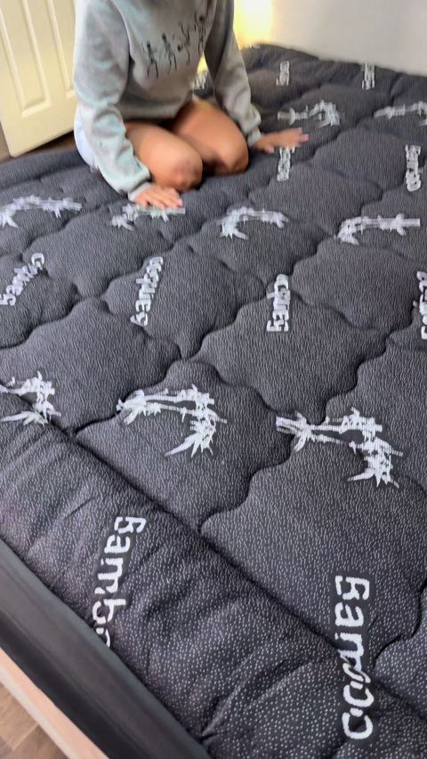 Thumbnail do vídeo: Bamboo mattress protector