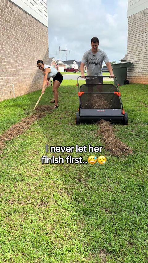 Thumbnail do vídeo: Lawn aerator